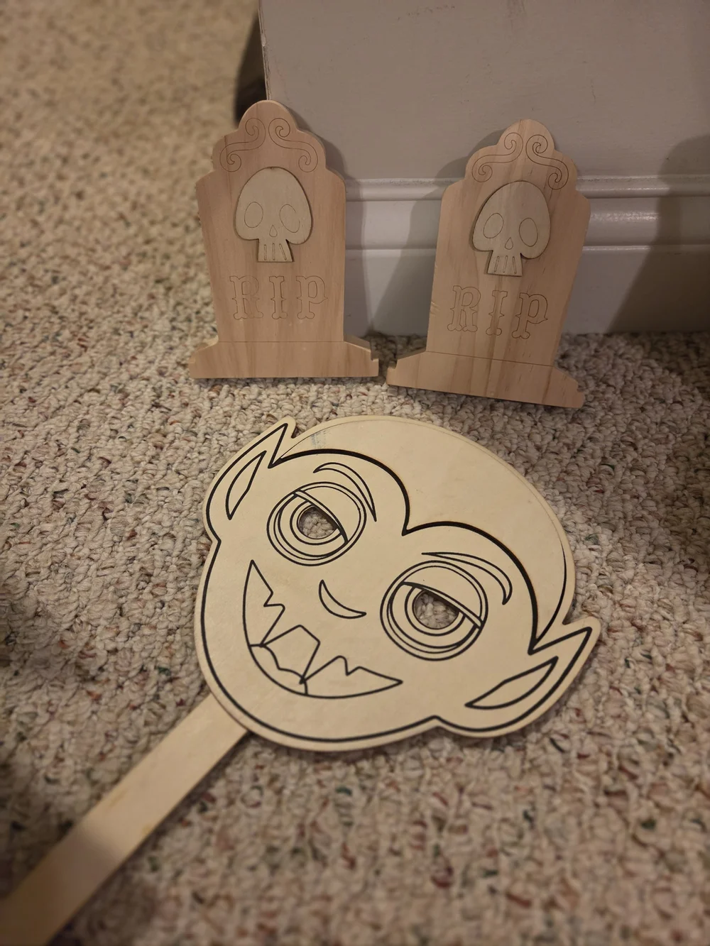 Halloween Wooden Vampire and Tombstone Table Decorations - Natural Wood